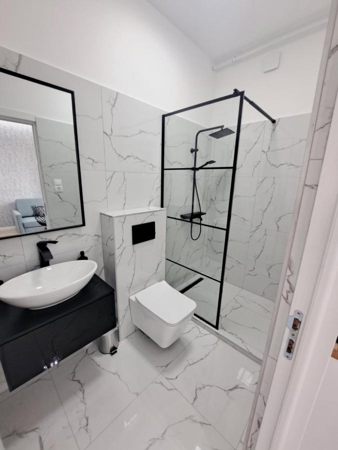 Belvarosi Lux Apartman Vasarosnameny Exterior photo